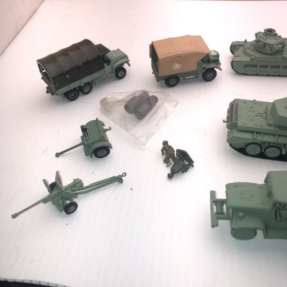 Vintage US Army WWII Models And Parts Airfix Military Models - Picture 2 of 7